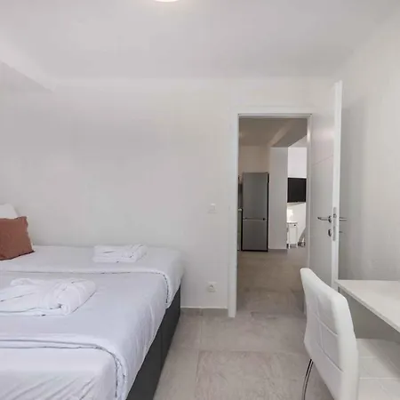 Apartment In 44014
